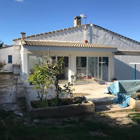 فيلا Numancia 12 Santa María de la Alameda المظهر الخارجي الصورة